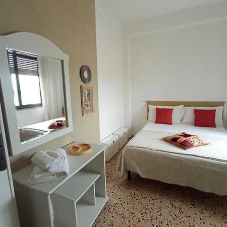 Myhouse Hotel ออลเบีย ภายนอก รูปภาพ